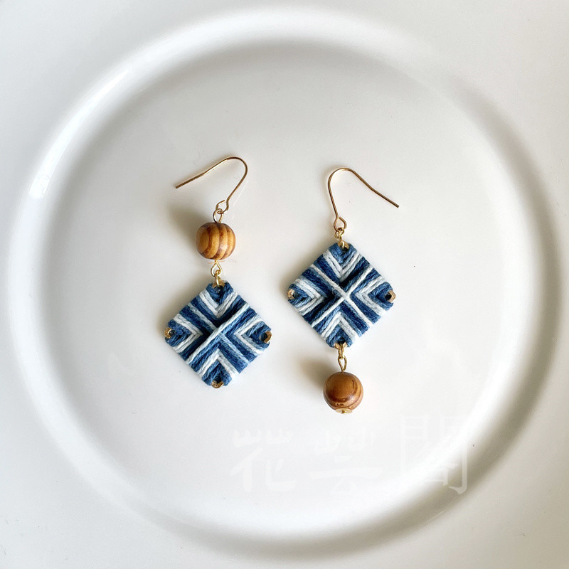 不規則  マッチングしやすいです  耳飾り