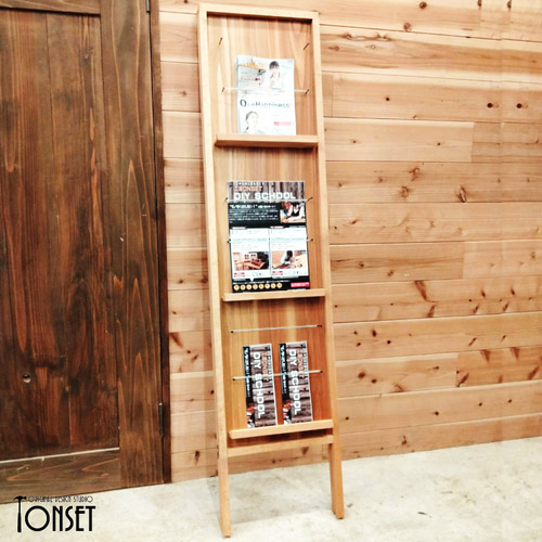 3連A4チラシホルダースタンド オークcol. 壁掛けラック・ウォール