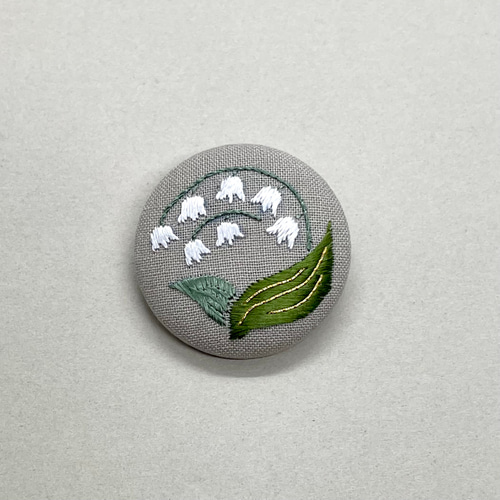 すずらん 刺繍ブローチ 絹糸と金糸の日本刺繍 ブローチ りん 通販