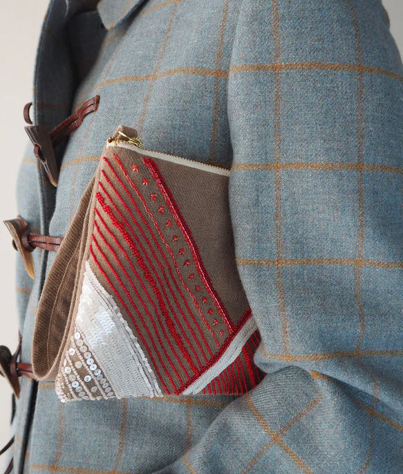 CLUTCH BAG▫️ TRAD クラッチバッグ / 刺繍ポーチ オートクチュール刺繍 リュネヴィル刺繍 手仕事 3枚目の画像