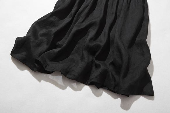 優しく揺れる、ゆるふわギャザースカート　リネンロングスカート　裏地付き　ブラック　220512-5 3枚目の画像