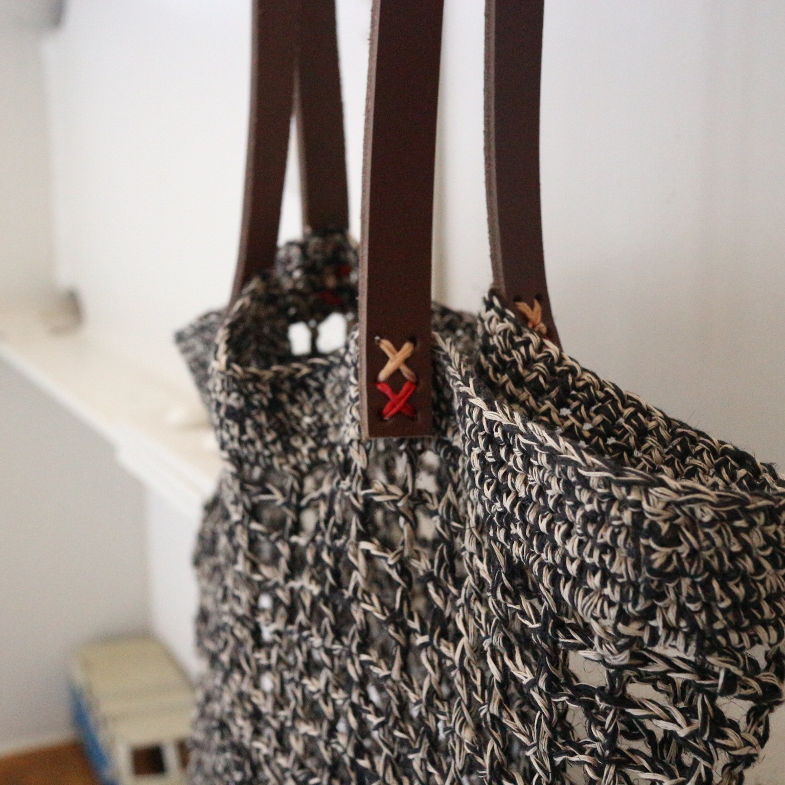 ◇リネンミックス糸の大きなメッシュバッグ◇ブラック×ナチュラル♢