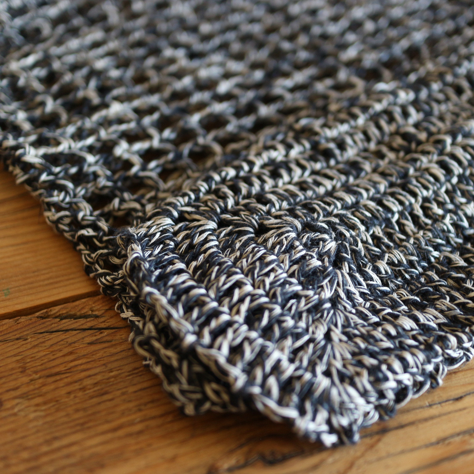 ◇リネンミックス糸の大きなメッシュバッグ◇ブラック×ナチュラル♢