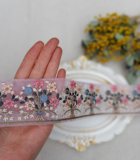 インド刺繍リボンno.163 (25cm・花のブーケ・花束・ニュアンスカラー・チロリアンテープ・ハンドメイド素材) 2枚目の画像
