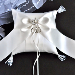 【再販】クチュール感覚のプリンセス　リングピロー　ホワイトリボン　パール　スワロフスキー 3枚目の画像