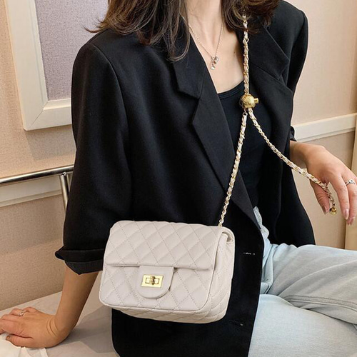 ◇未使用品 ショルダーバッグ 本革製 上層牛革 牛革レザー バッグ  