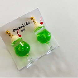 メロンクリームソーダピアス(両耳用) 1枚目の画像