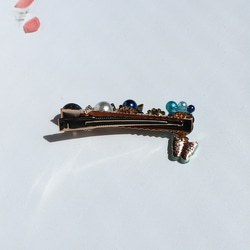 シンプルな蝶が揺れるブルーのヘアアクセサリー P013 9枚目の画像