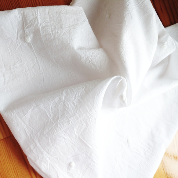 ホワイトコットン♪白い水玉刺繍のクッションカバー 45cm×45cm 10枚目の画像