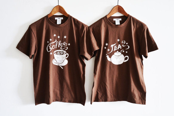【選べる柄とサイズ】”Coffee Tシャツ" "TEA Tシャツ"　ダークブラウン　夏お揃いコーデに！！ 1枚目の画像