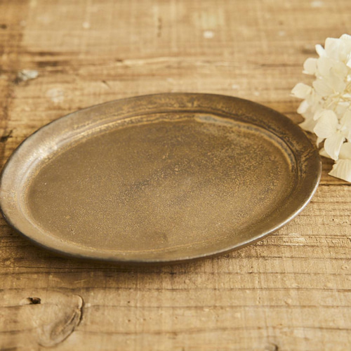 アンティークゴールドの小さなオーバル皿 mo-2 小皿 molle épine 通販  
