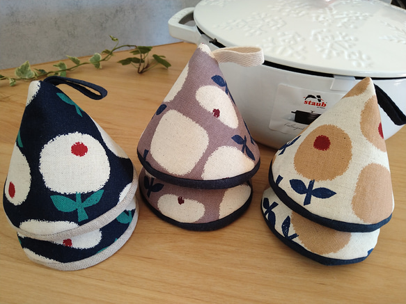 受注制作☆ 三角鍋つかみ 北欧風花柄 3色展開 鍋つかみ 三角ミトン