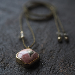 pyrite in rhodochrosite brass necklace (hanamushiro) 9枚目の画像
