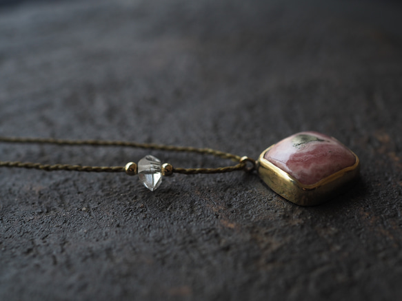 pyrite in rhodochrosite brass necklace (hanamushiro) 11枚目の画像