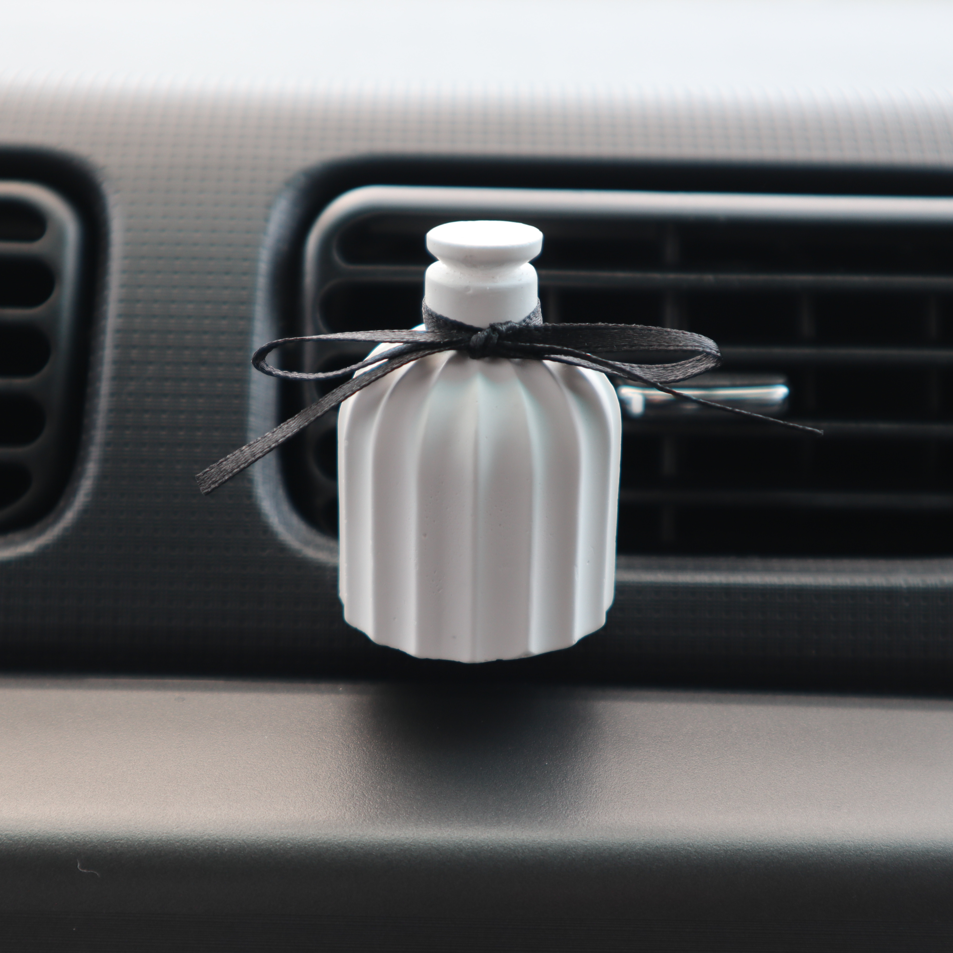 アロマストーン香水瓶 車用 香水瓶 アロマストーン ディフューザー・アロマポット LUNA