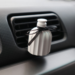 車用 香水瓶 アロマストーン 3枚目の画像