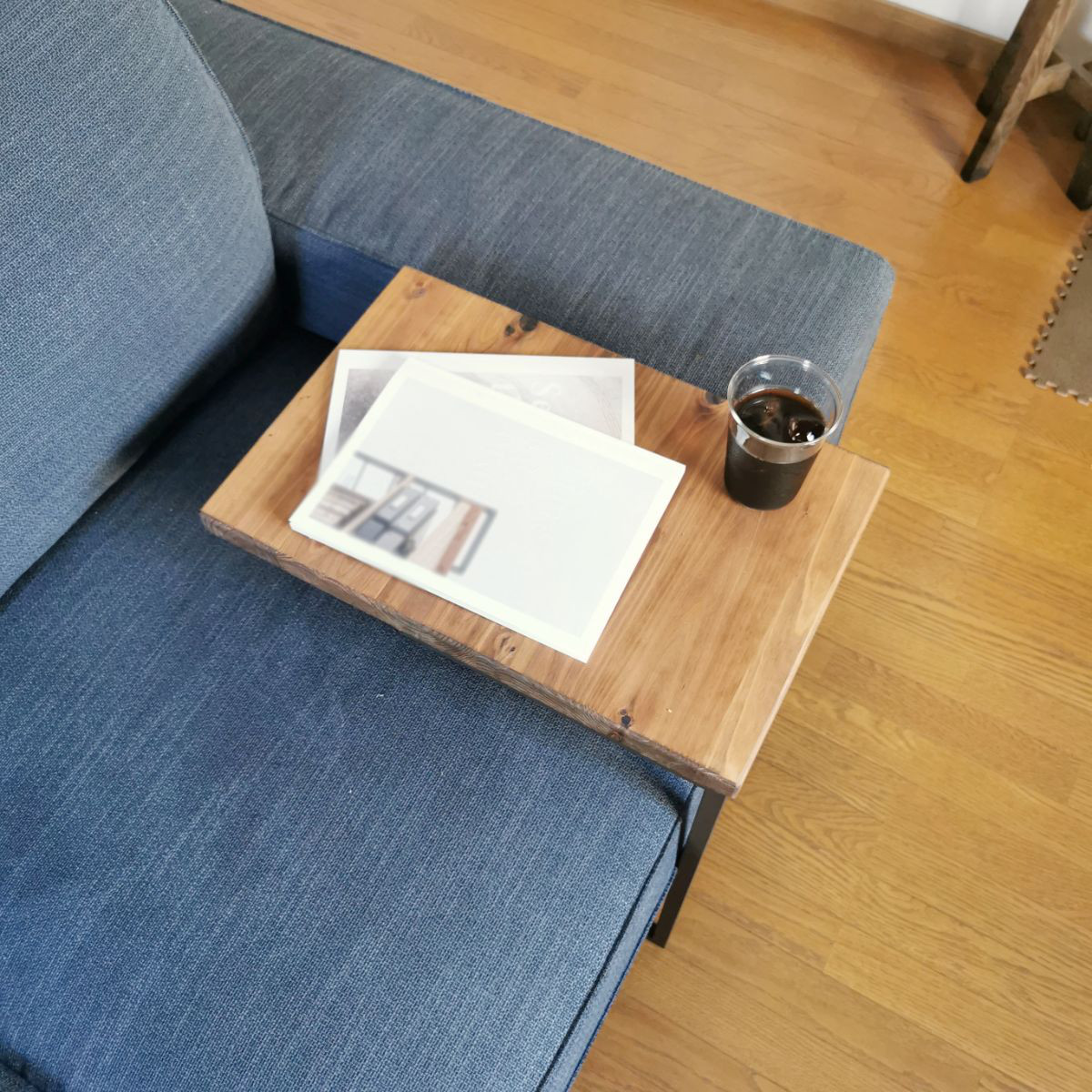 無垢材とアイアンの軽量サイドテーブル / ブラウン / 45×30×53cm/ 完成品 / 父の日 / シェルフ