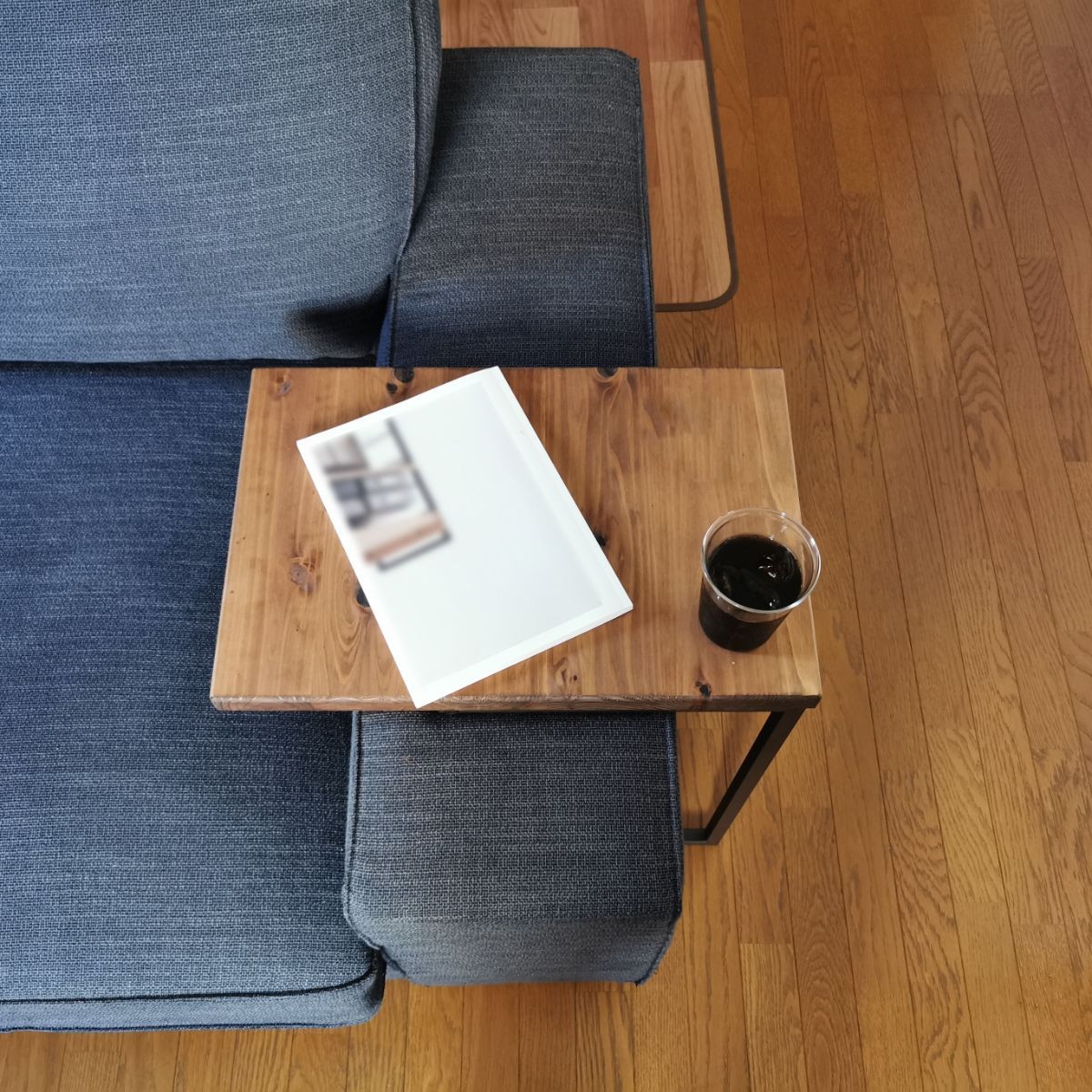 無垢材とアイアンの軽量サイドテーブル / ブラウン / 45×30×53cm/ 完成品 / 父の日 / シェルフ