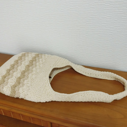 生成りコットン手編みショルダーバッグ　濃色　松編み 3枚目の画像
