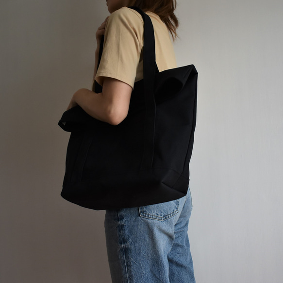 BEND TOTE BAG（ブラック） 4枚目の画像