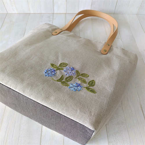 ハンドメイド＊＊手刺繍＊＊肩かけトートバッグ ＊＊紫陽花