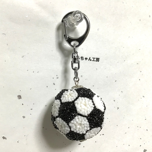 専用　ボールキーホルダー ⚽️まんまるサッカーボール⚽️ キーホルダー 携帯ストラップ
