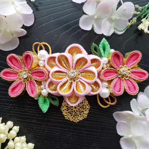 つまみ細工帯留め ピンク 七五三 成人式 金 メタリックヤーン