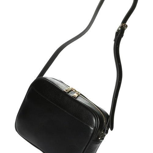 TVドラマ使用 ミニバッグ】タッセル付き 斜めがけ ミニショルダー