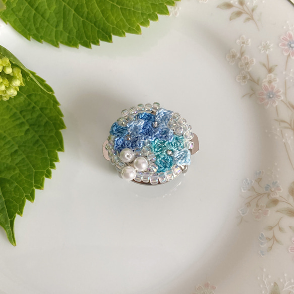 花の帯留め 紫陽花 アジサイの帯留め レース編み ビーズ ブルー その他