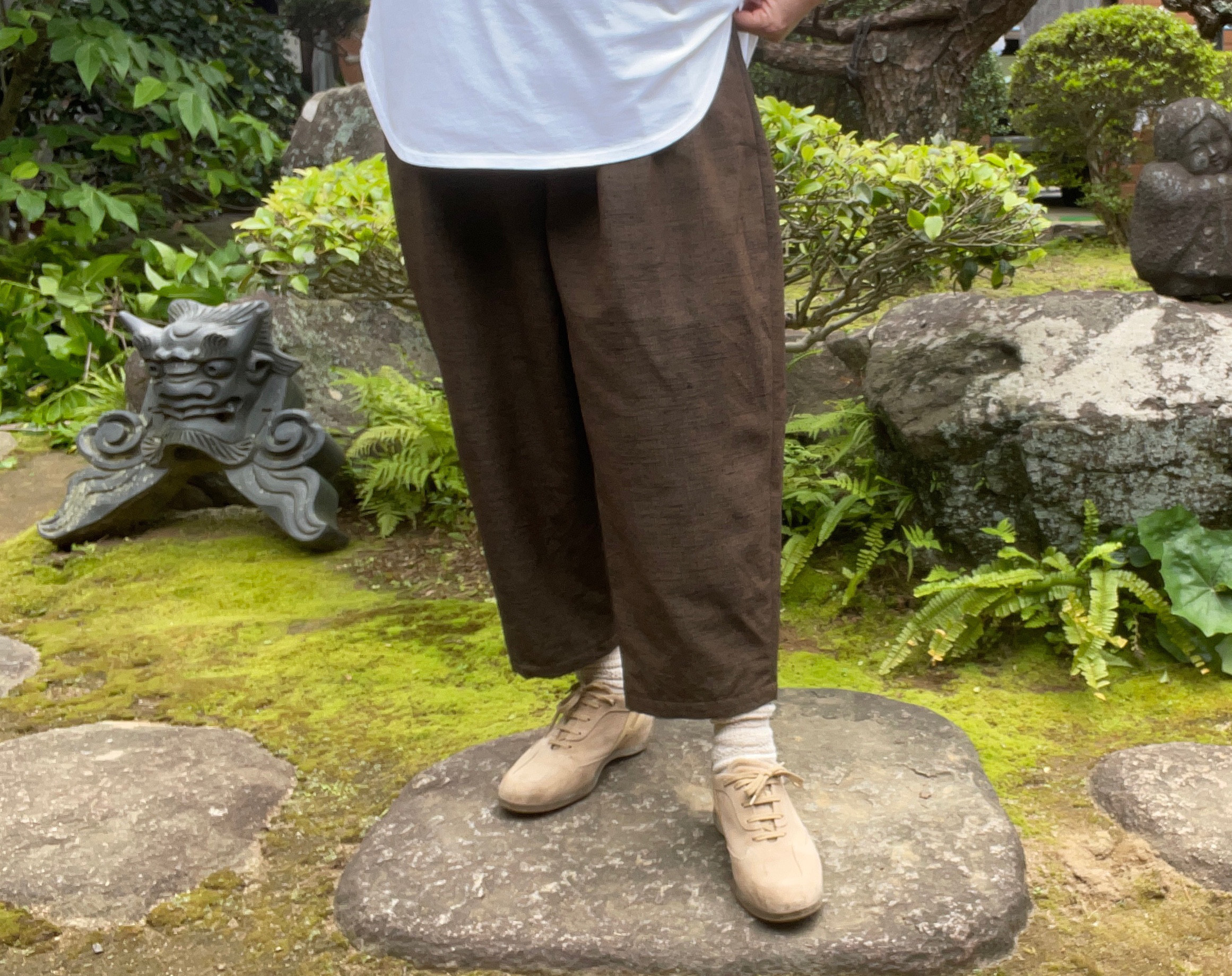 古布夏に向かってのバルーンパンツ