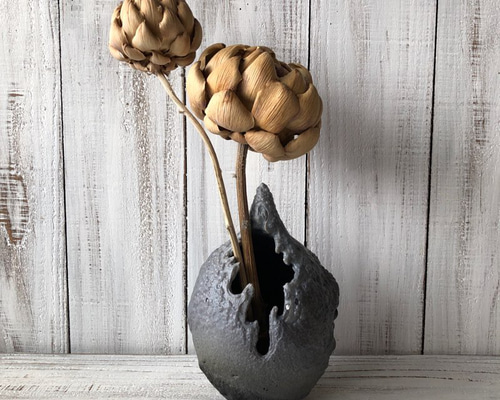 花瓶　手作り工芸品 seica_utsuwa 家元小品花器のひとつである辰砂 双耳花瓶。 文人