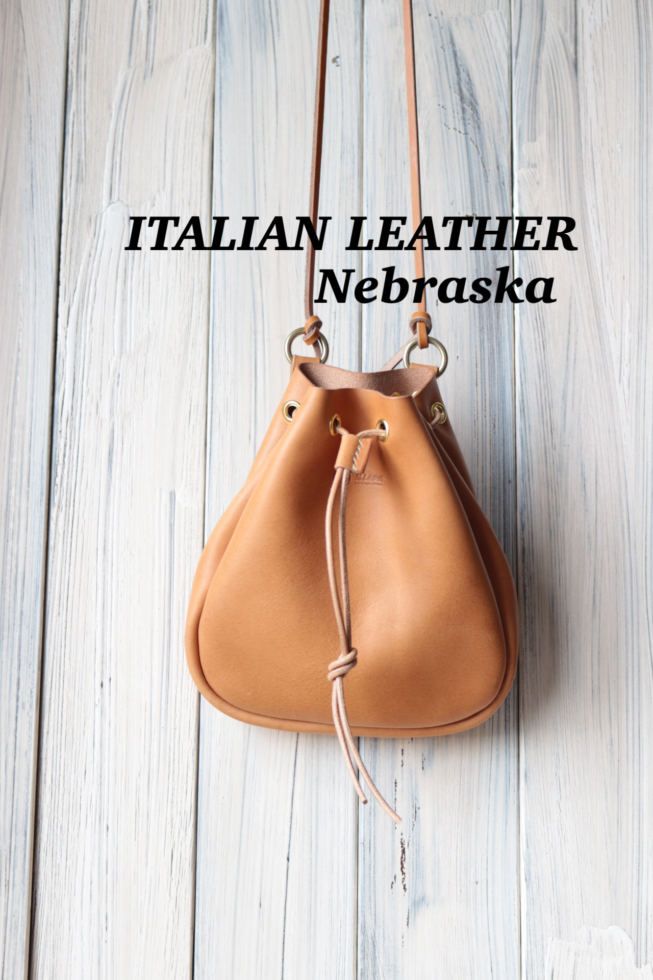 [受注生産]巾着型のサコッシュ　イタリアンレザー