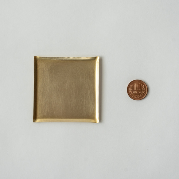 真鍮の四角皿/SS　アクセサリートレイ　豆皿  minimal plate <square-SS> / brass 7枚目の画像