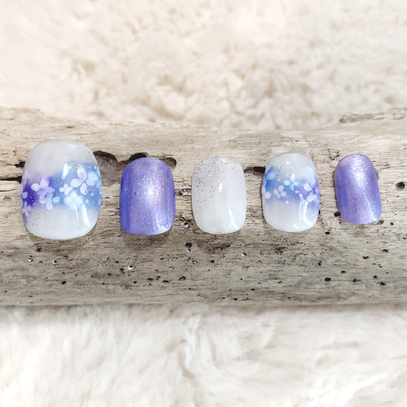 紫陽花 あじさい ベリーショートネイルチップ 梅雨 雨のしずく 雫 青色  