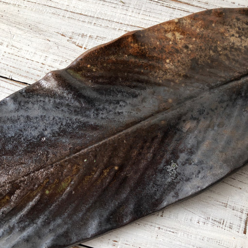 天融地☆「長い葉っぱの器 ブラウン」陶芸作品 お皿 プレート 御造り