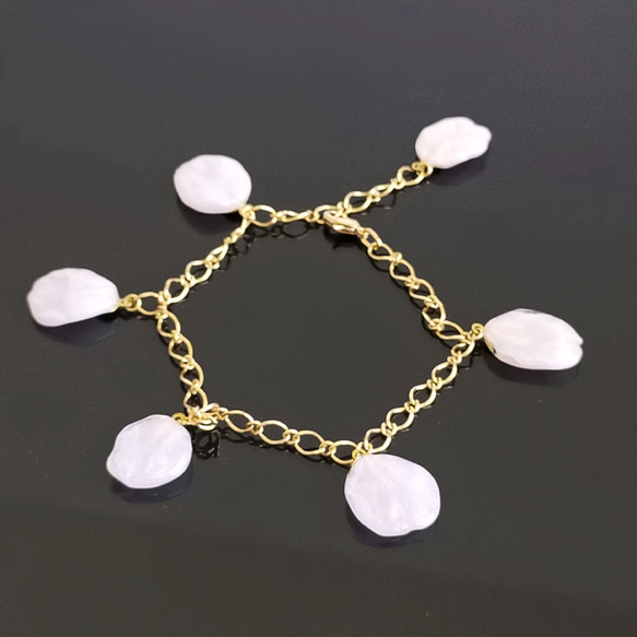 1点のみ】Everpink Sakura. 本物のお花 桜の花びら舞うチェーン