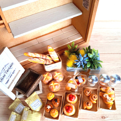 Ria＊ミニチュア 小さなパン屋さん ドールハウスにも♪ その他