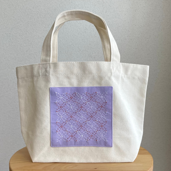 刺し子トートS　七宝つなぎ/ラベンダー　北欧　お財布バッグ　花柄　お弁当　キャンバス　紫　桜　パープル　こぎん刺し 1枚目の画像