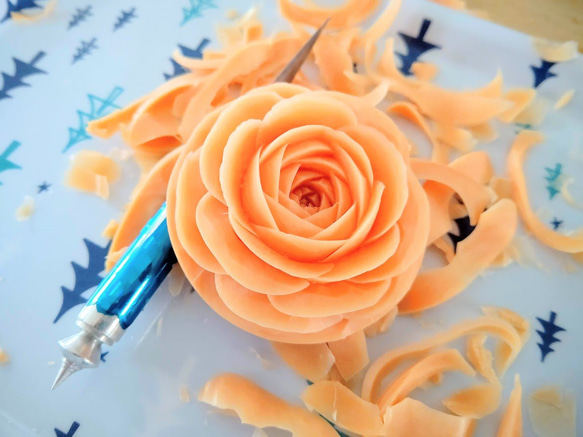 母の日に石鹸のバラ飾りオレンジカラー元気ビタミン～・ソープカービング/石鹸彫刻 6枚目の画像