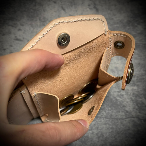 経年変化を楽しむ メンズ 二つ折り 財布 コンチョ ナチュラル ブラウン