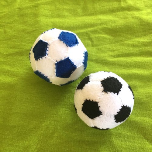 フェルト サッカーボールのマスコット(受注制作) キーホルダー