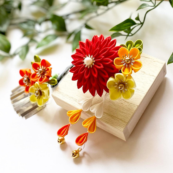 上質な髪飾りで豊かなハレの日を～ 七五三髪飾り3歳様向け（赤×蜜柑色