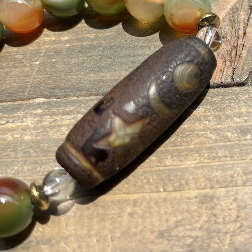 938　天珠　観音天珠　日月星　貴重珍品　dzibeads！ 938 天珠 観音天珠 日月星 貴重珍品 dzibeads！ チベット民族伝世