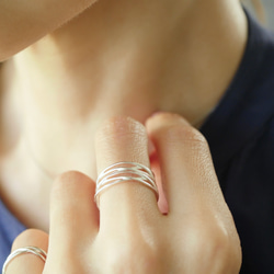 開口戒指/耳夾 925銀 / 一組兩個鬆散編織的戒指，也可作耳夾佩戴 第5張的照片