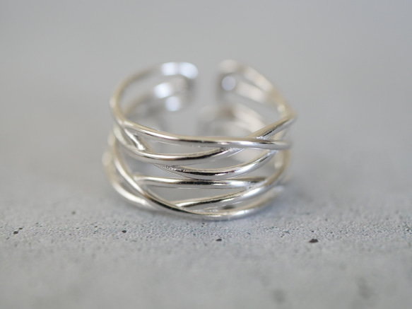 開口戒指/耳夾 925銀 / 一組兩個鬆散編織的戒指，也可作耳夾佩戴 第4張的照片