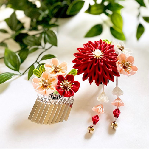 上質な髪飾りで豊かなハレの日を～ 七五三髪飾り3歳様向け（赤×桜色