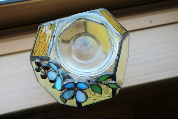 ミルクガラスのアロマランプ(花付き) 6枚目の画像