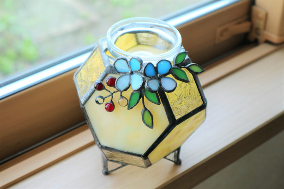 ミルクガラスのアロマランプ(花付き) 9枚目の画像