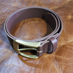 一枚革のベルト（ヌメ革・ダブルショルダー・茶色・幅40ミリ）受注生産品（最長106cmまで） 6枚目の画像
