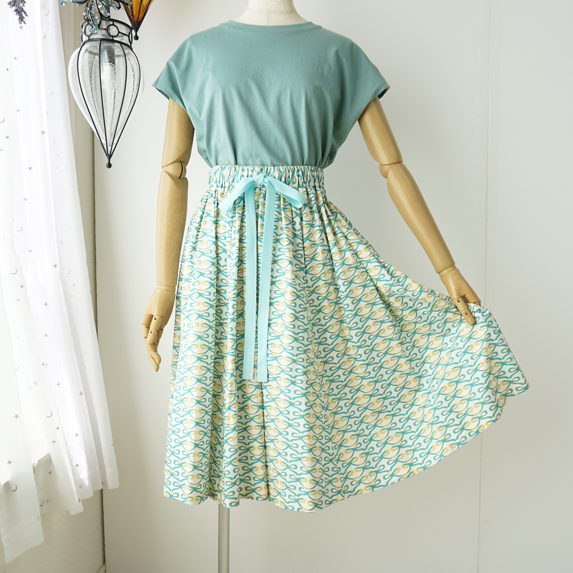 ♪オープニングセール♪リボン柄のフレアースカート